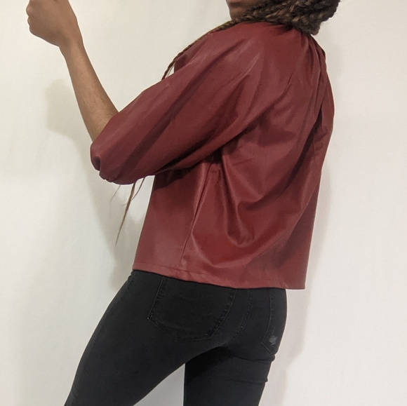 Who What Wear Faux Leather Balloon Sleeve Top - Picture 3 of 11